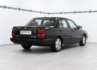 Lancia Thema 8.32
