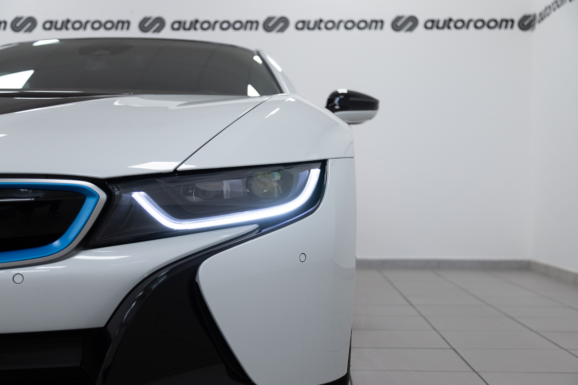 BMW I8