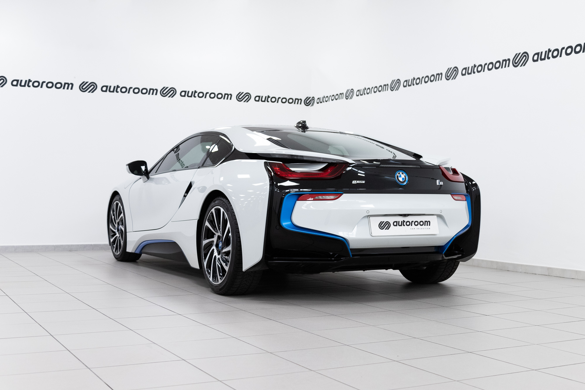 BMW I8