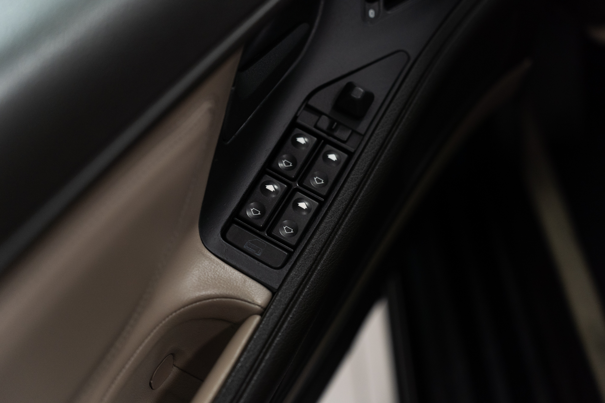 BMW 850i cat Automatica