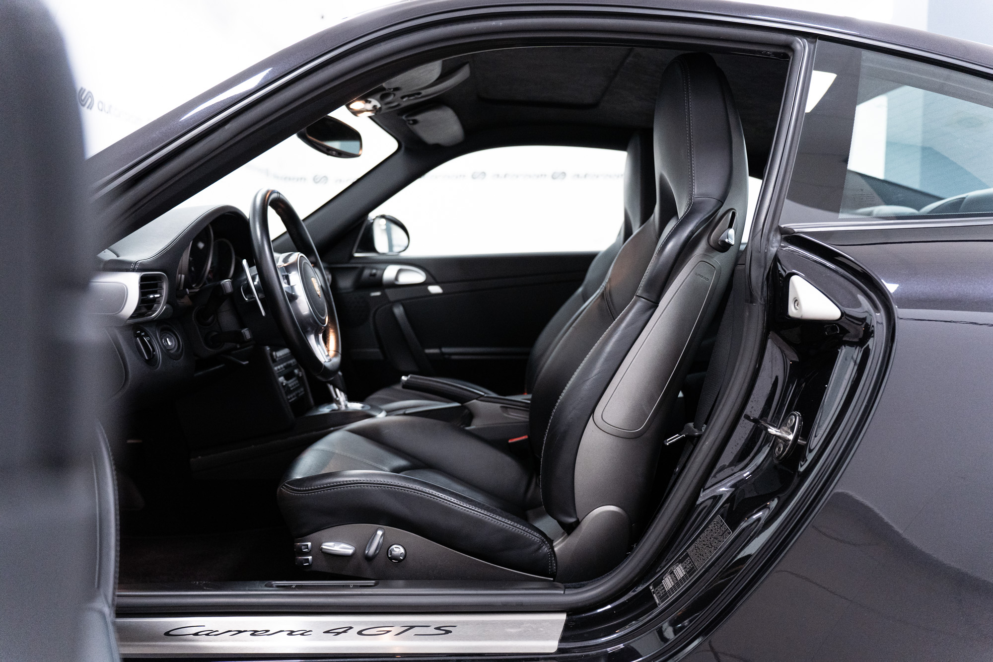 Porsche 997 911 Carrera 4 GTS Coupé