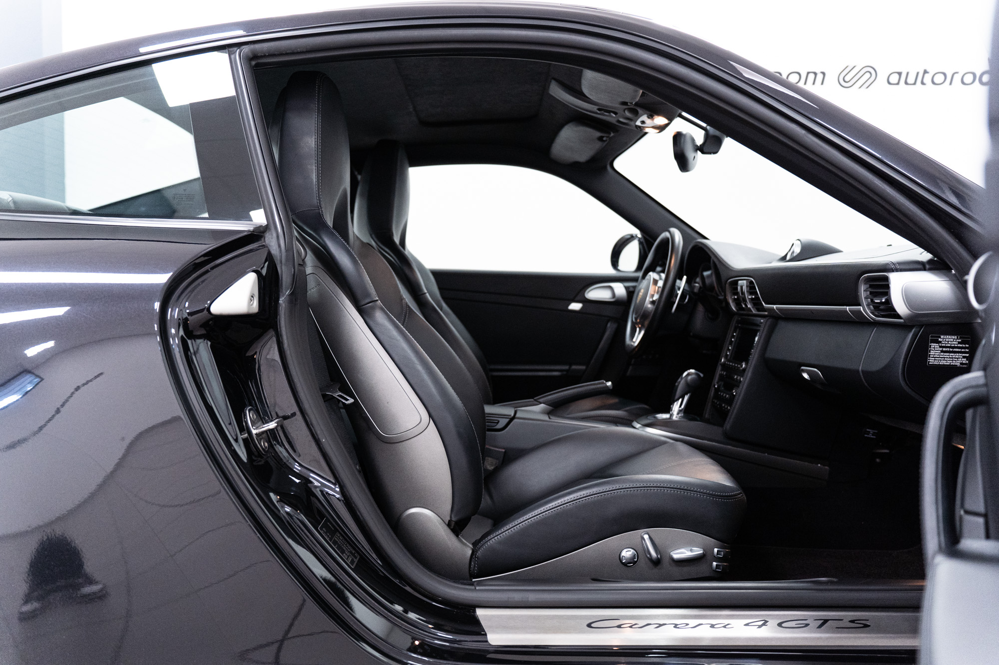 Porsche 997 911 Carrera 4 GTS Coupé