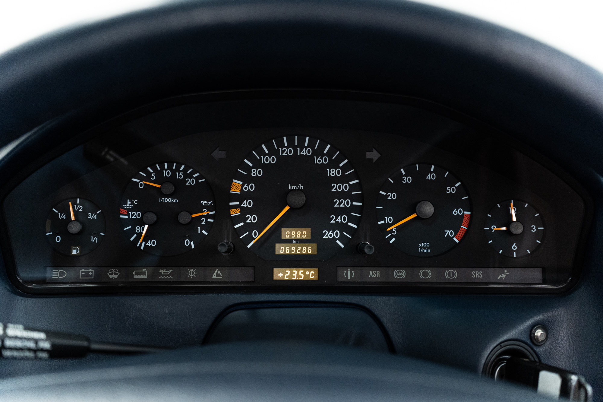 Mercedes-Benz SL 600 cat