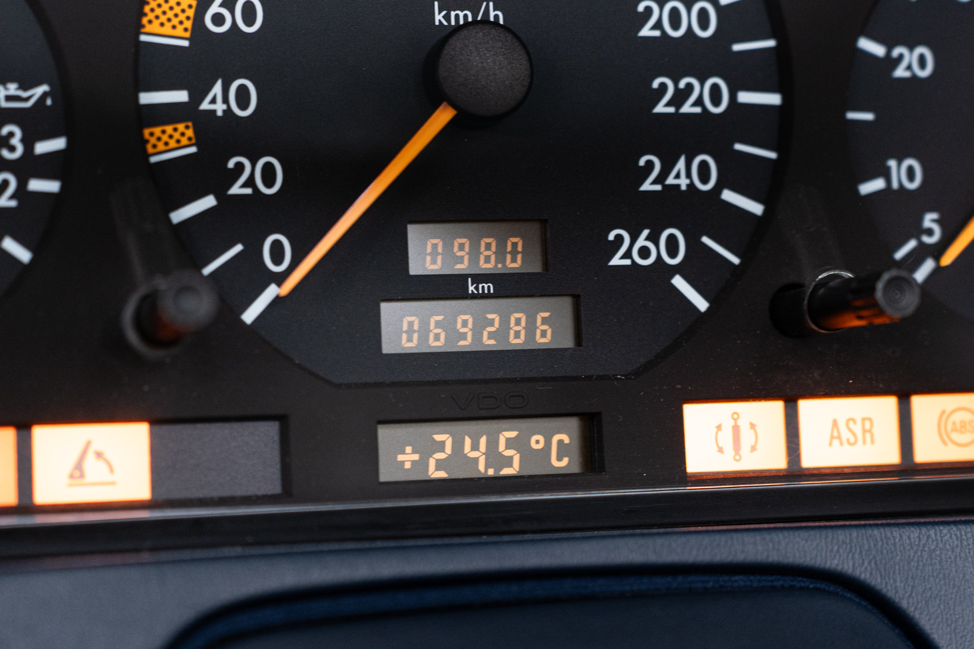 Mercedes-Benz SL 600 cat