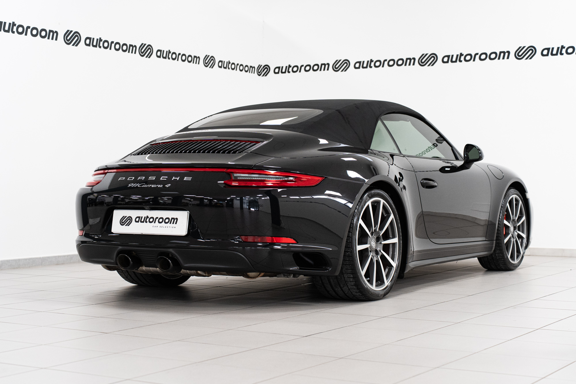 Porsche 911 3.0 Carrera 4 Cabrio
