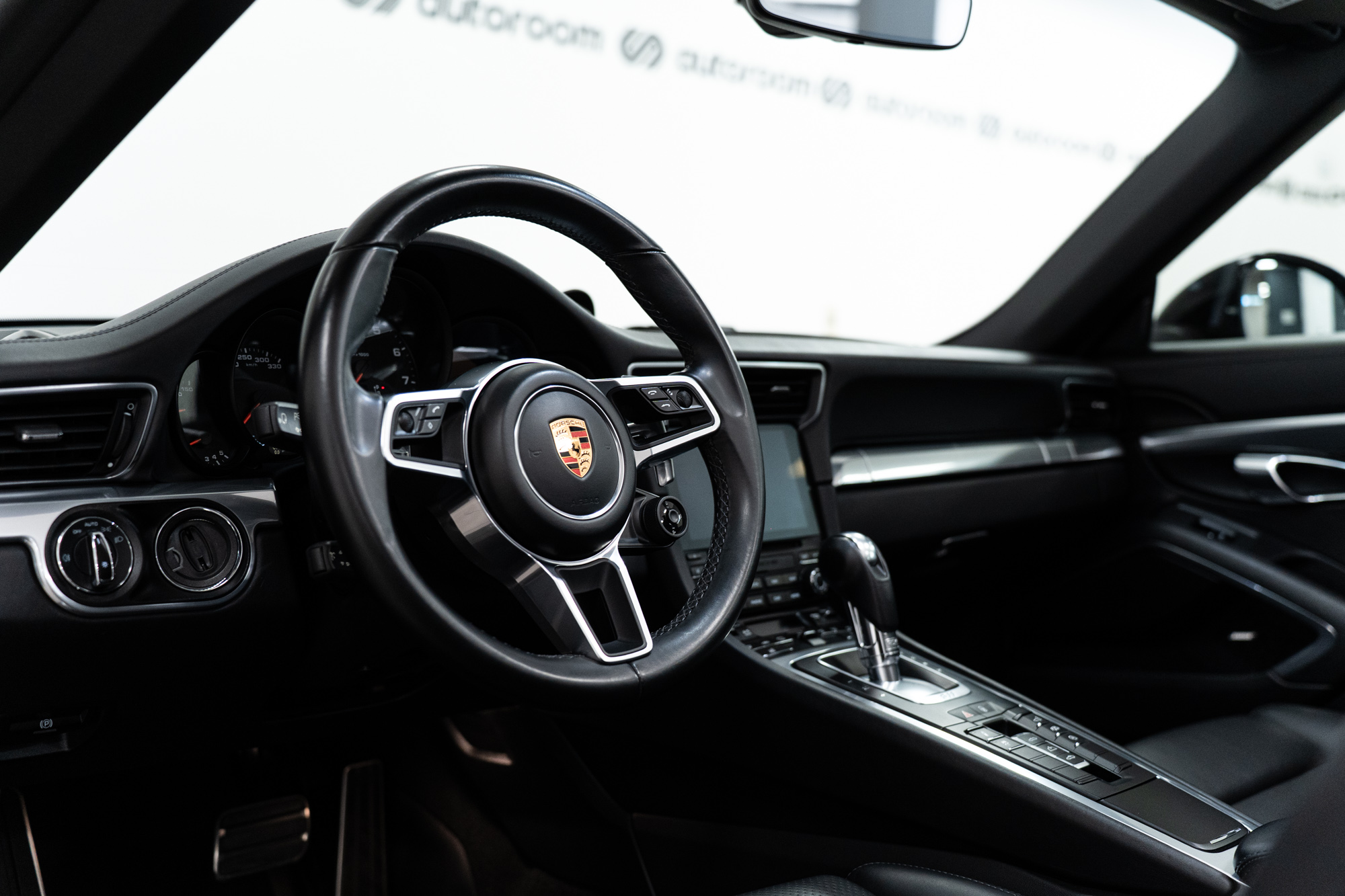Porsche 911 3.0 Carrera 4 Cabrio