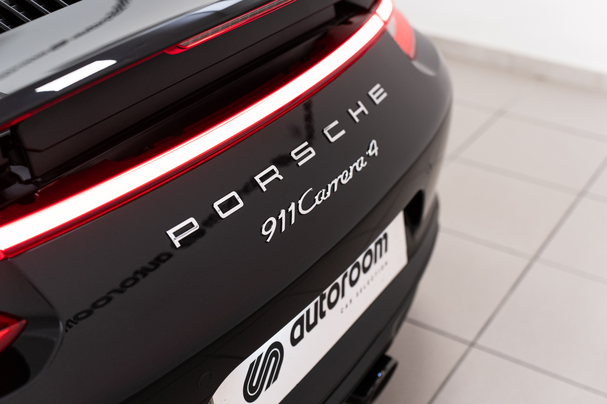 Porsche 911 3.0 Carrera 4 Cabrio