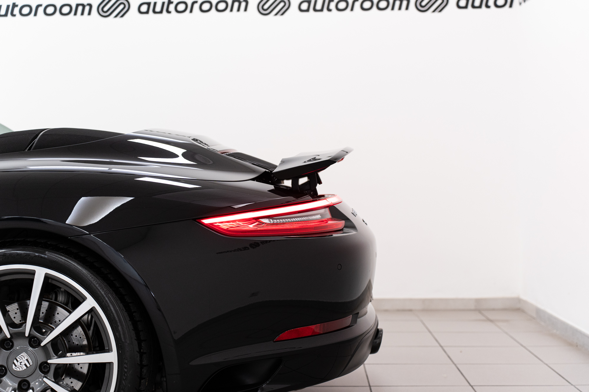 Porsche 911 3.0 Carrera 4 Cabrio
