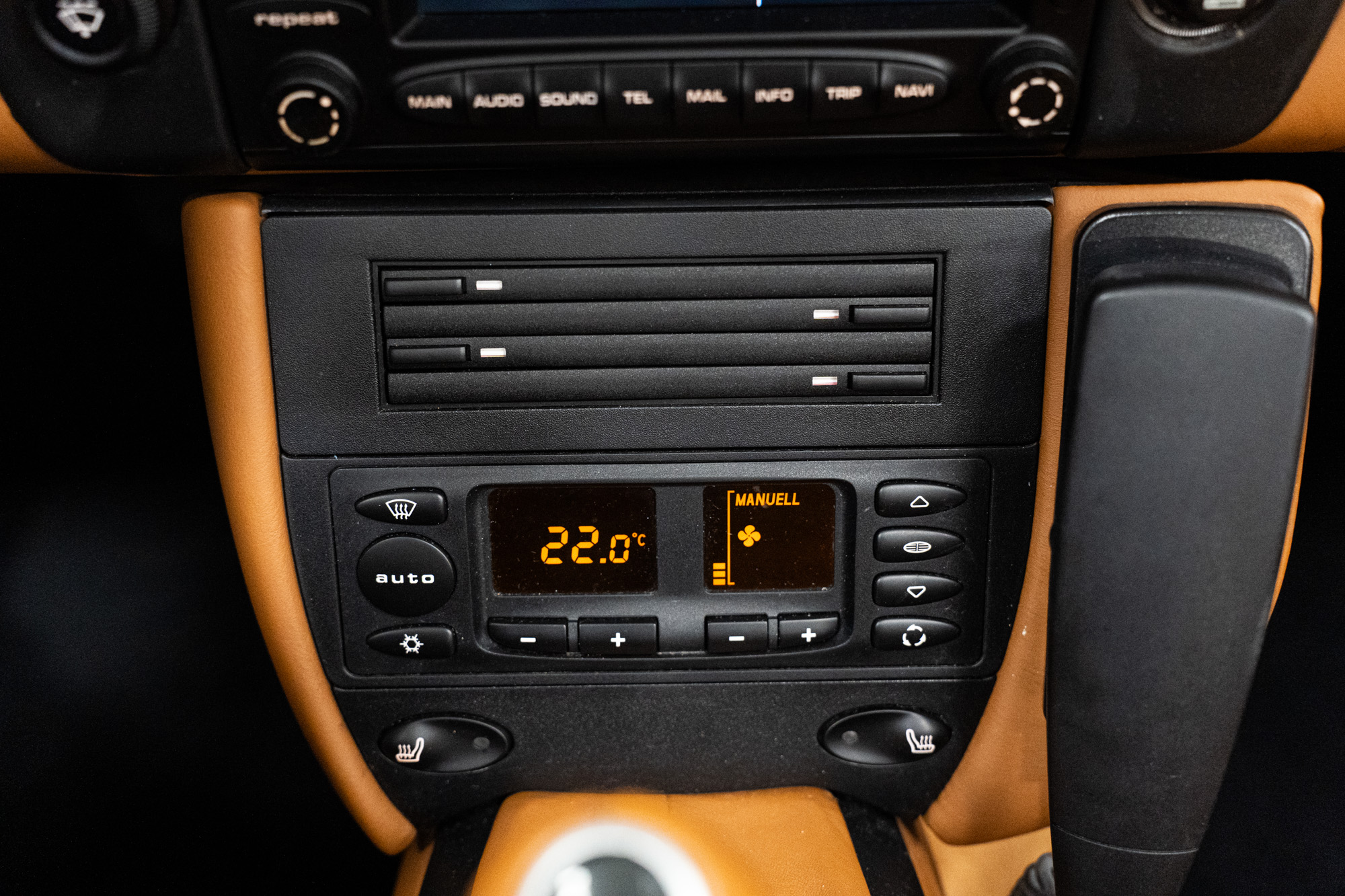 PORSCHE 911 996 CABRIO